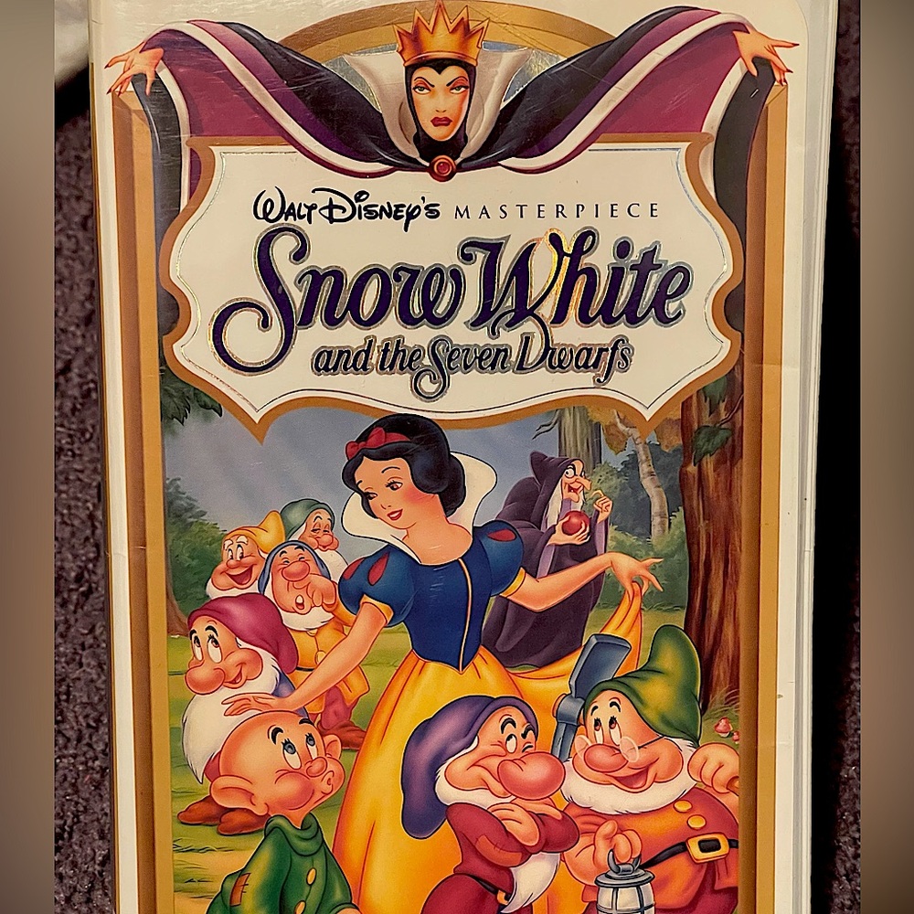 Disney Snow White and the Seven Dwarfs VHS